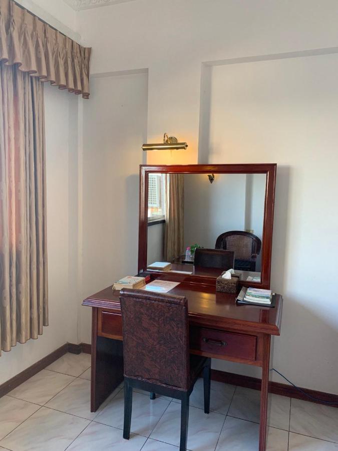 Chung Hsin Hotel 中信酒店 Phnom Penh Zewnętrze zdjęcie